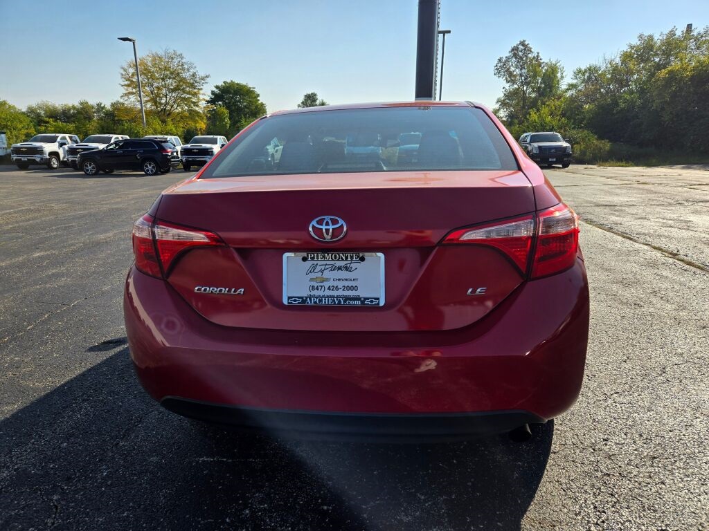 2019 Toyota Corolla LE photo 11