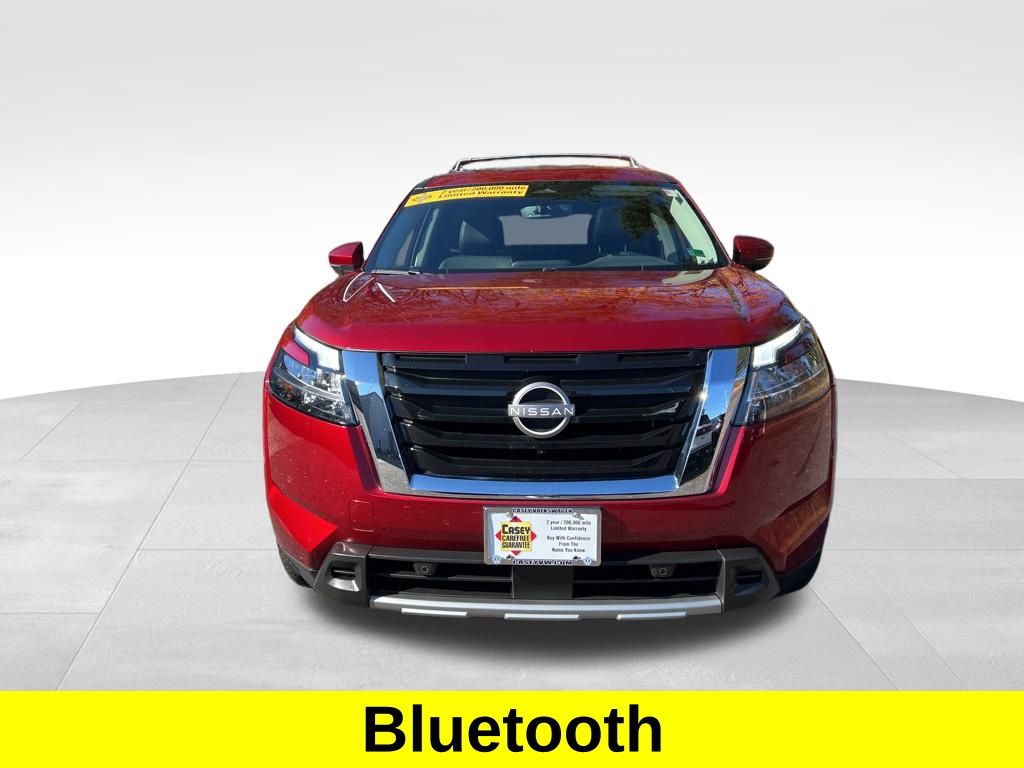 2024 Nissan Pathfinder SL photo 2