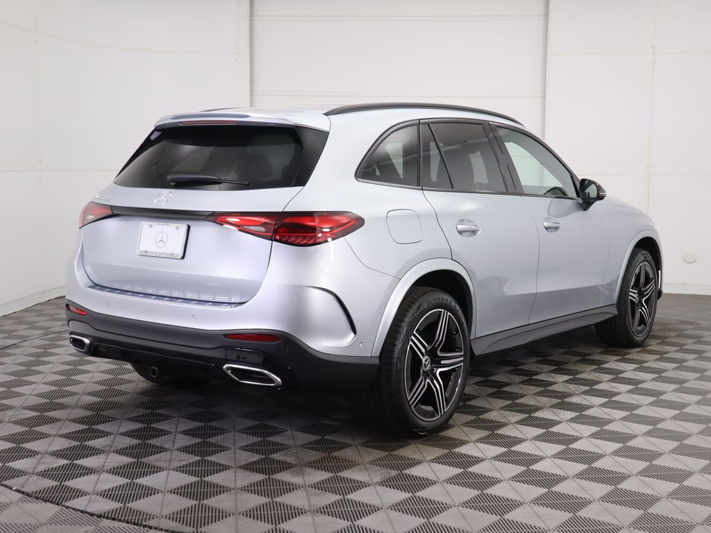 2026 Mercedes Benz GLC 300 photo 5