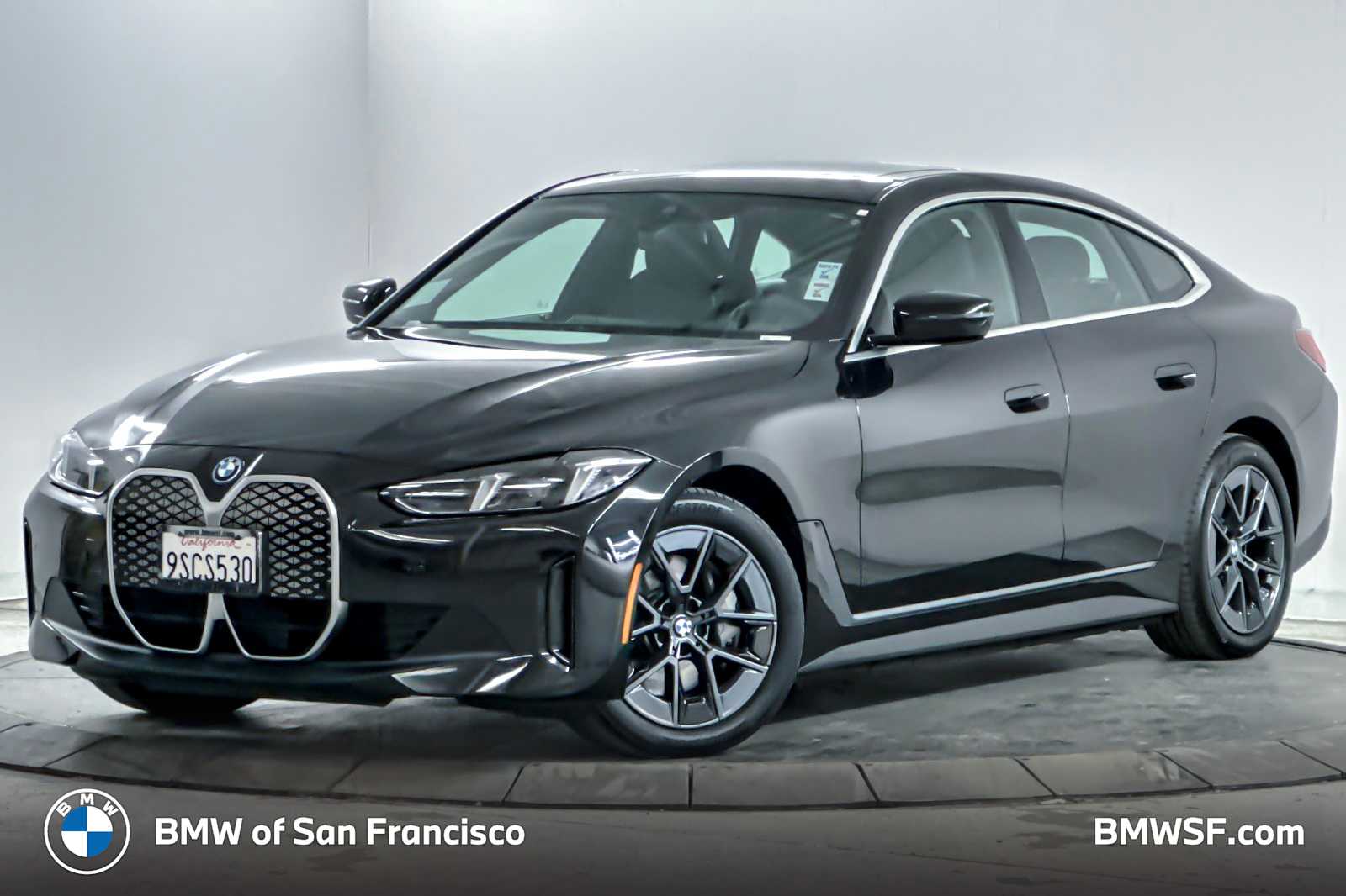 2025 BMW i4 40's photo