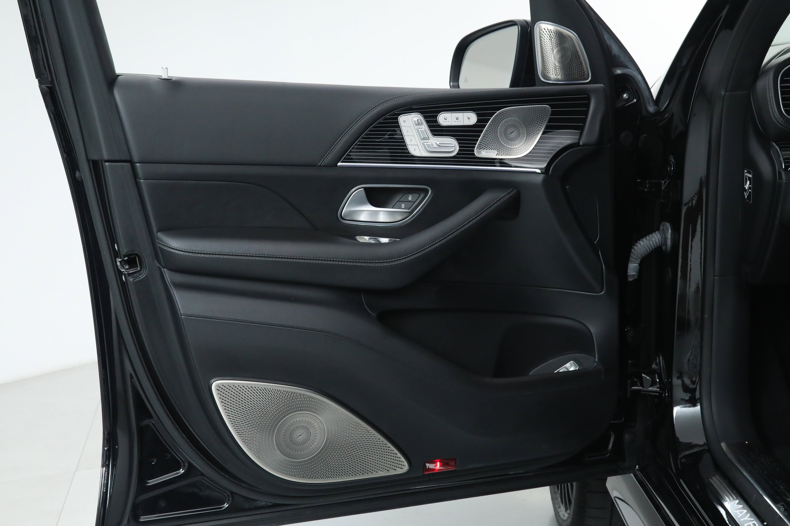 2023 Mercedes Benz GLS Maybach 600 4MATIC photo 21