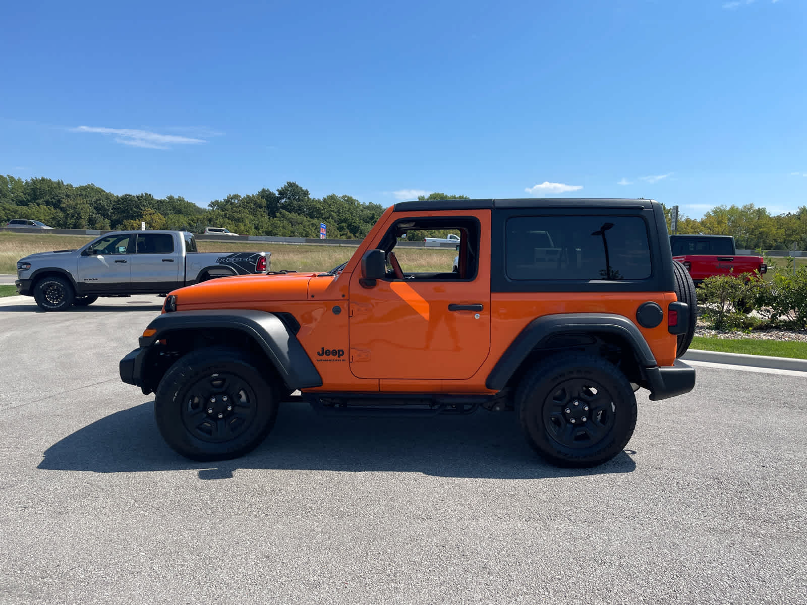 2025 Jeep Wrangler Sport photo 4