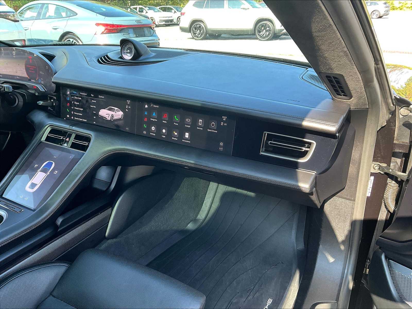 2021 Porsche Taycan Turbo S photo 12