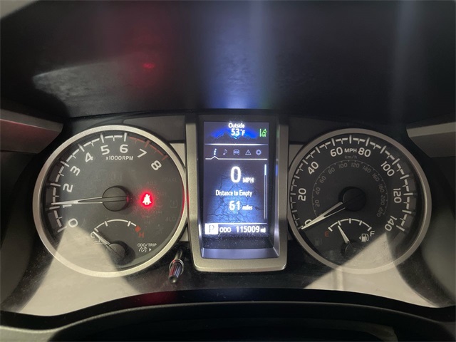2018 Toyota Tacoma SR5 photo 11