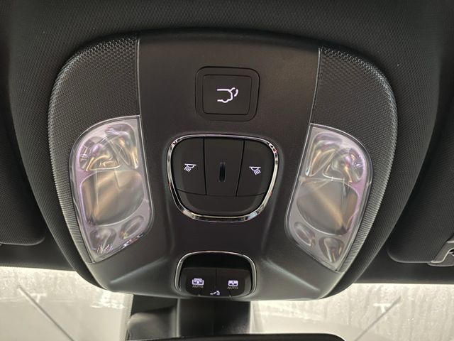 2026 Jeep Compass Latitude photo 23