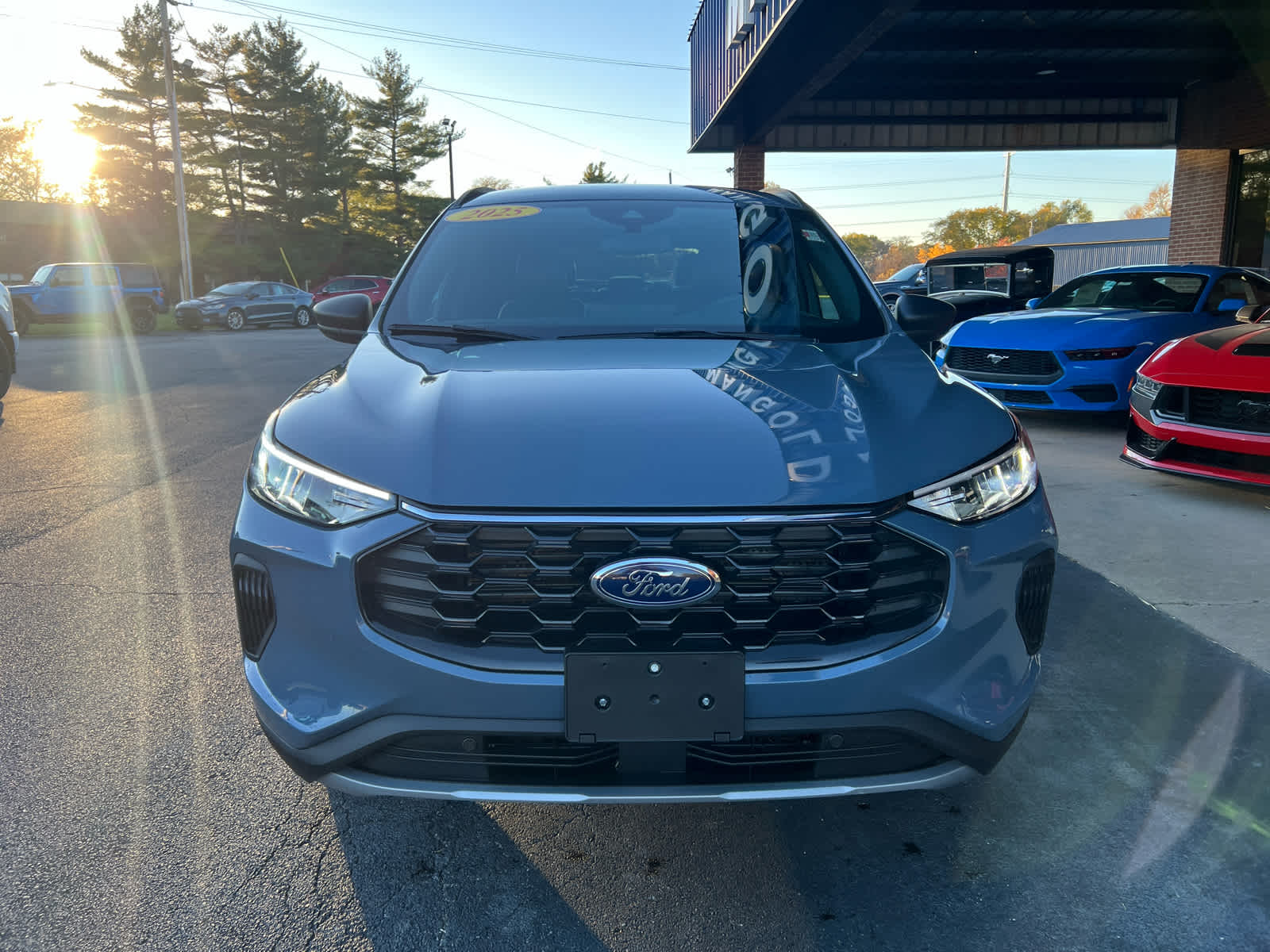 2025 Ford Escape ST-Line photo 2
