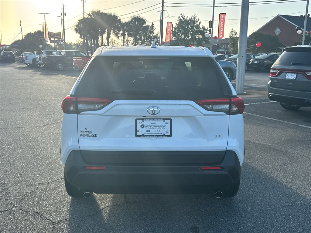 2025 Toyota RAV4 LE photo 3