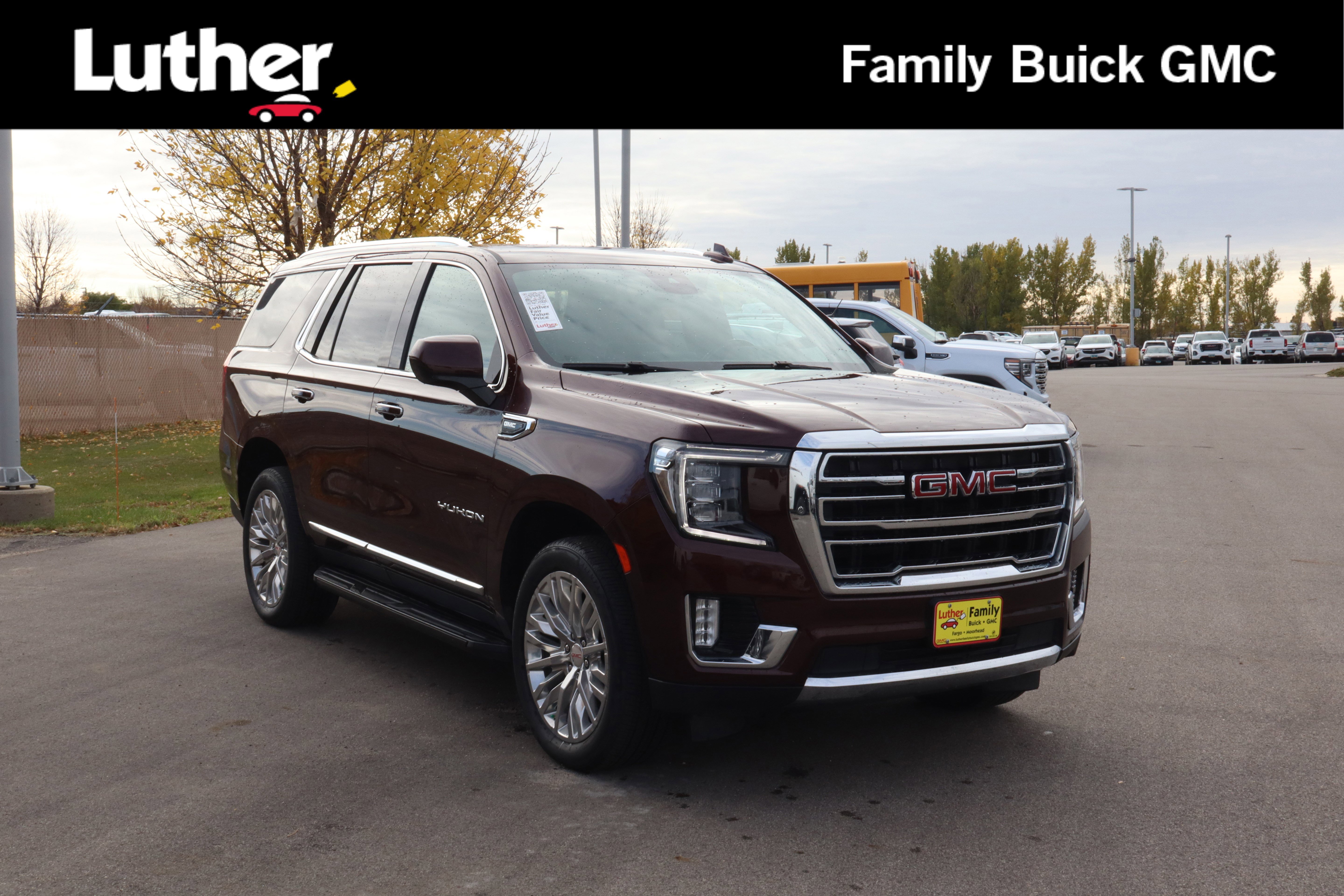 2023 GMC Yukon SLT's photo