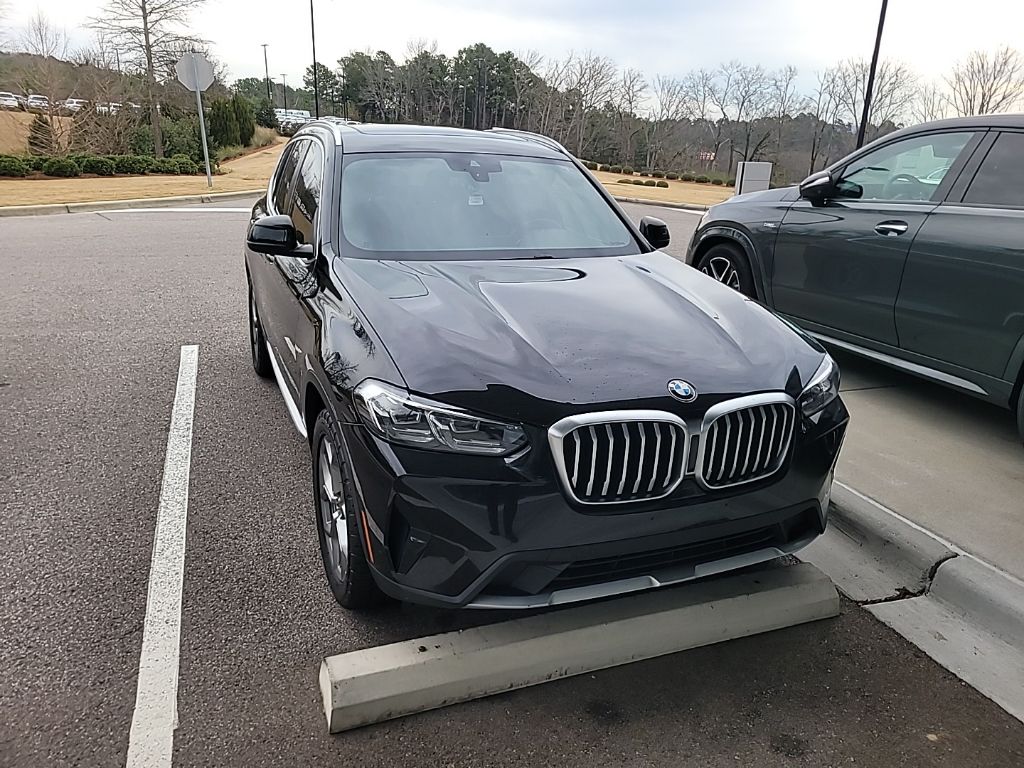 2022 BMW X3 30i's photo