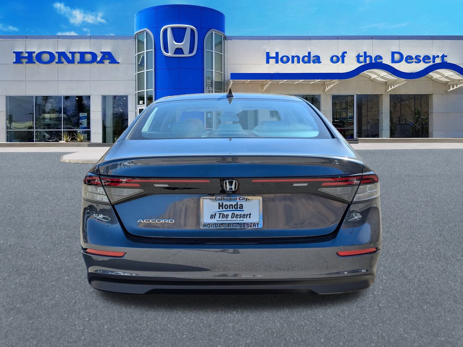 2025 Honda Accord LX photo 4