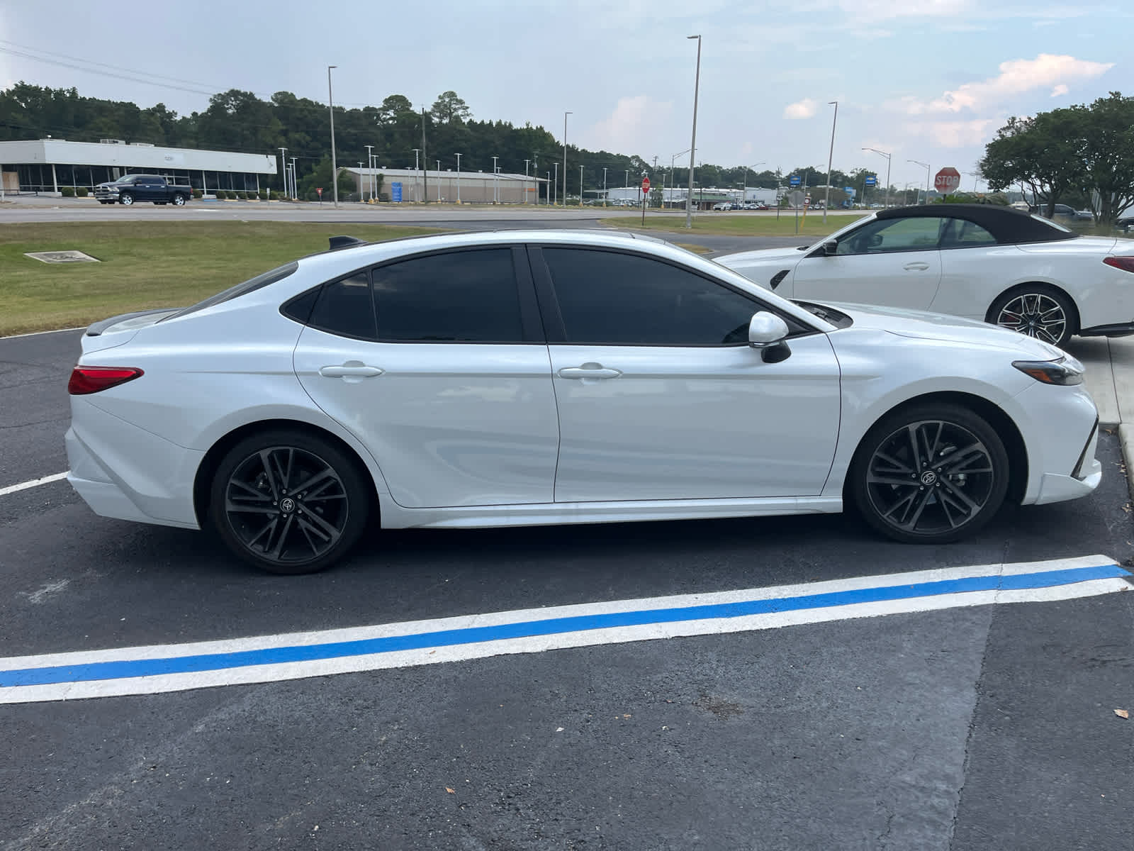 2025 Toyota Camry XSE photo 4