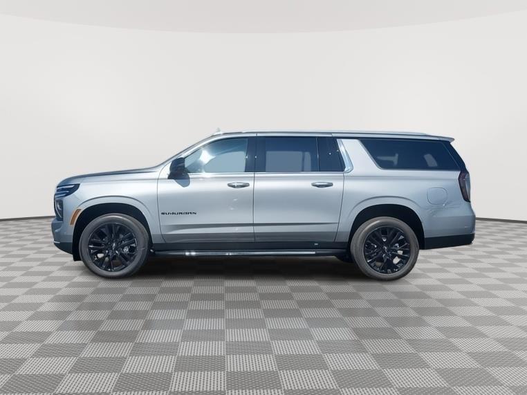 2025 Chevrolet Suburban Premier photo 2