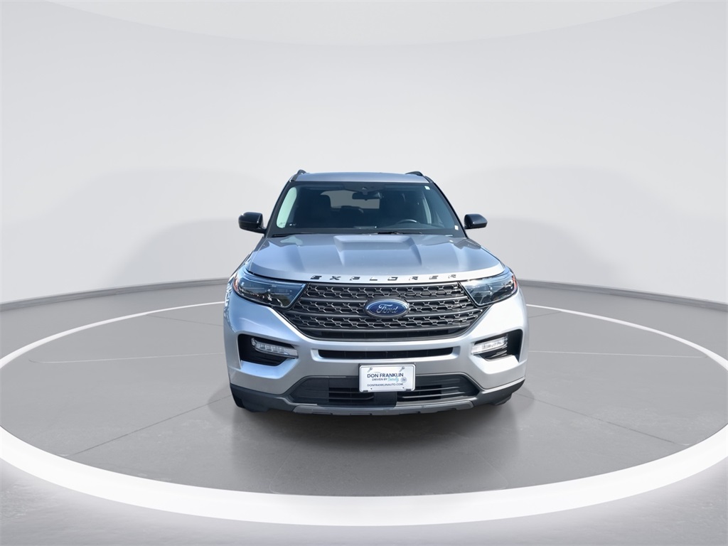 2022 Ford Explorer XLT photo 3