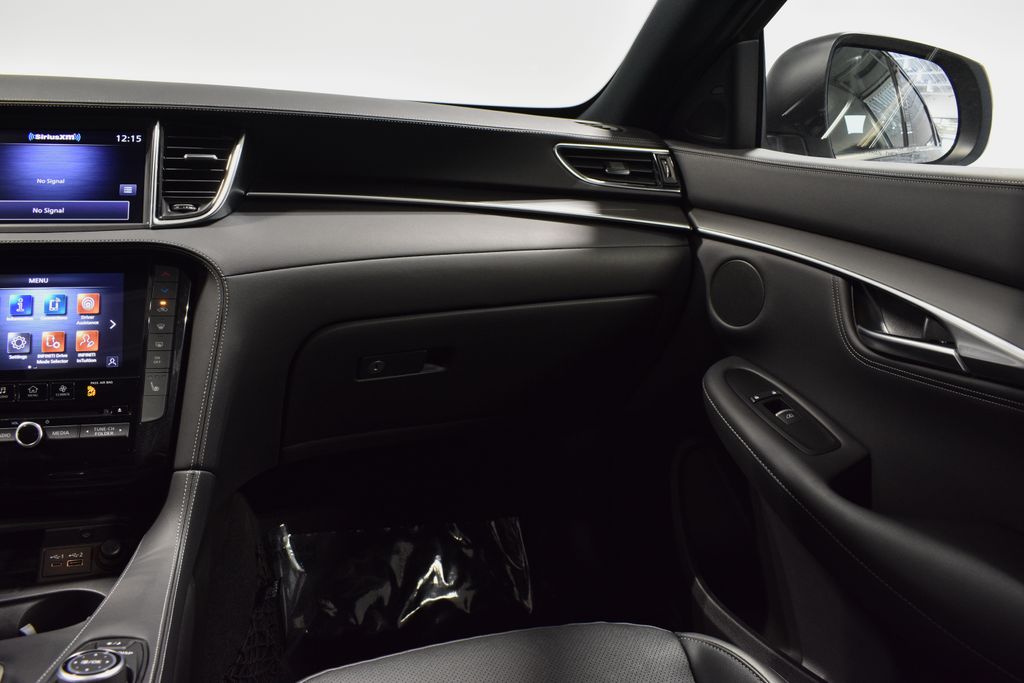 2025 Infiniti QX55 Luxe photo 13