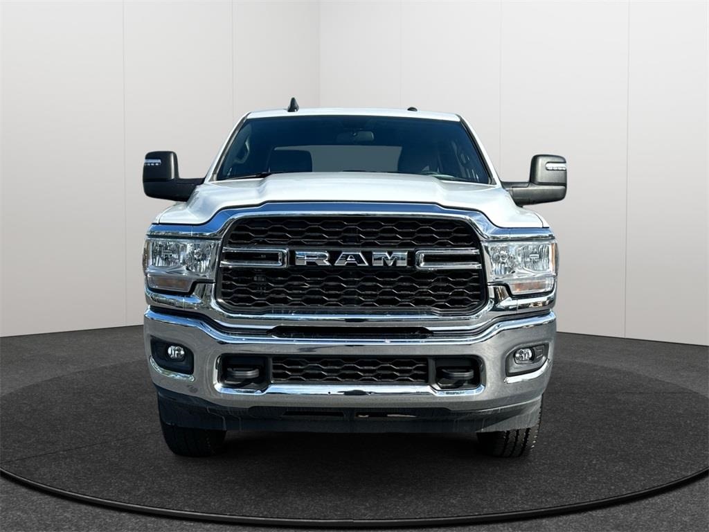 2024 Ram 2500 Tradesman photo 2