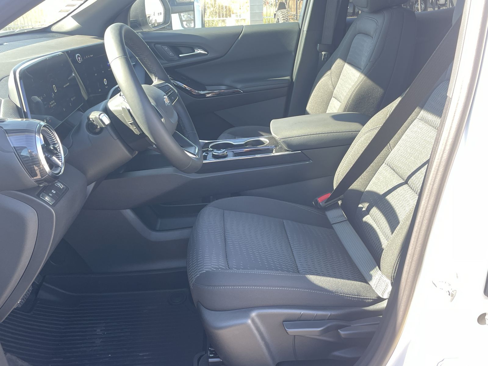 2026 Chevrolet Equinox LT photo 21