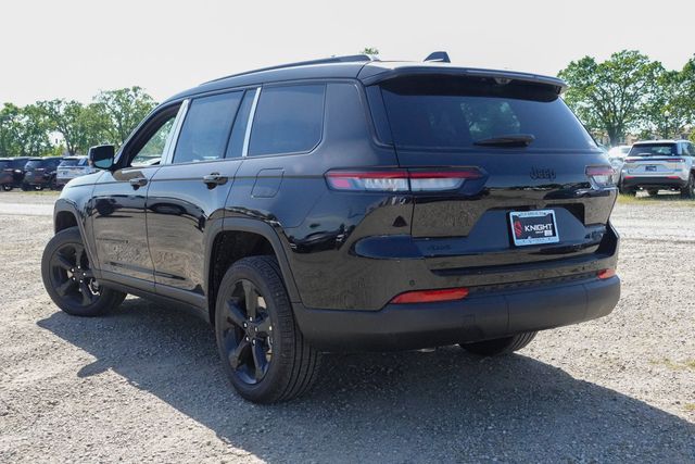 2025 Jeep Grand Cherokee Limited photo 8