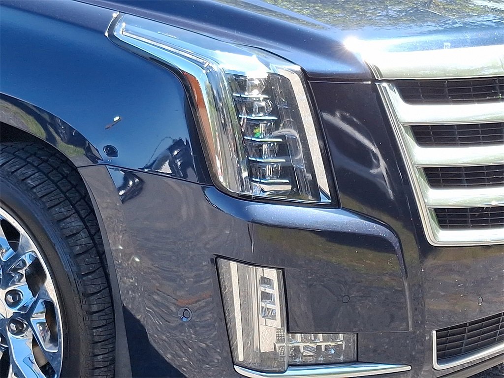 2020 Cadillac Escalade ESV Premium Luxury photo 9
