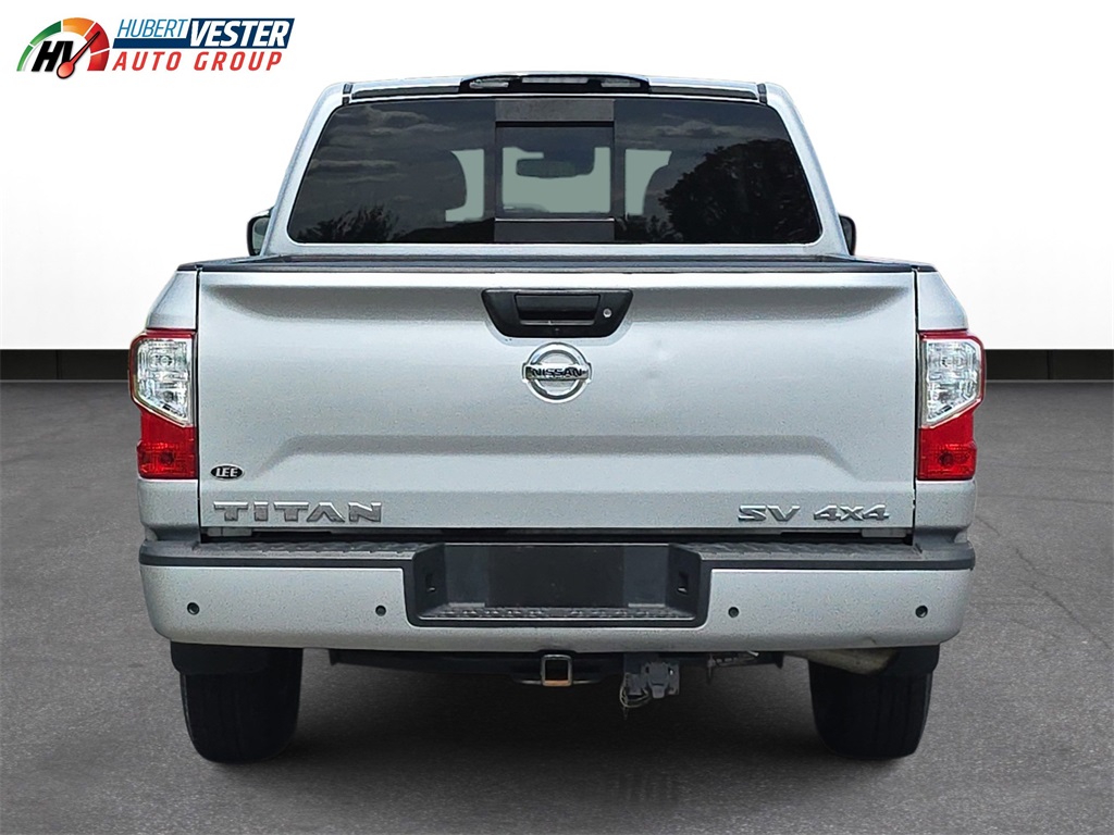 2021 Nissan Titan SV photo 7