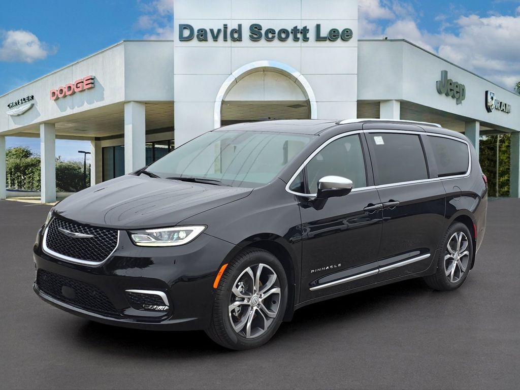 2026 Chrysler Pacifica Pinnacle's photo