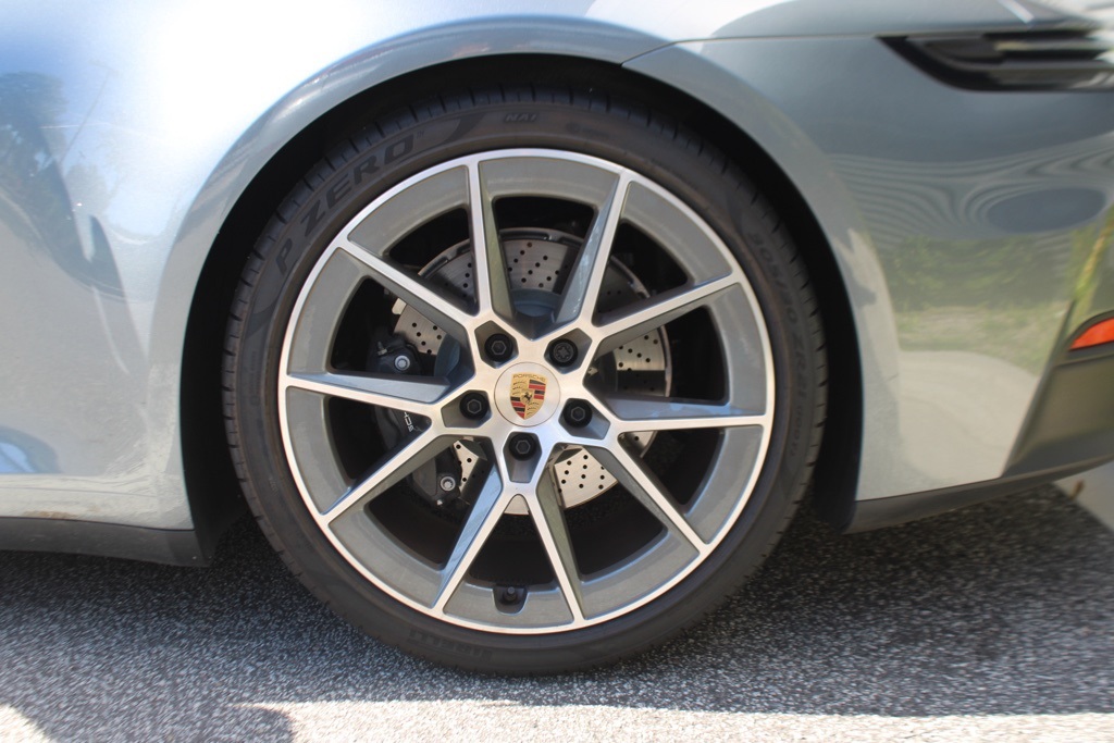 2025 Porsche 911 T Coupe photo 13