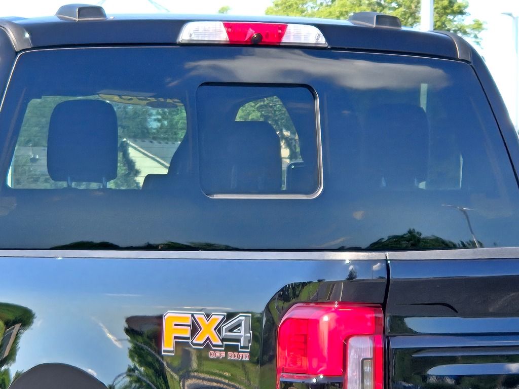 2025 Ford F-250 Platinum photo 15
