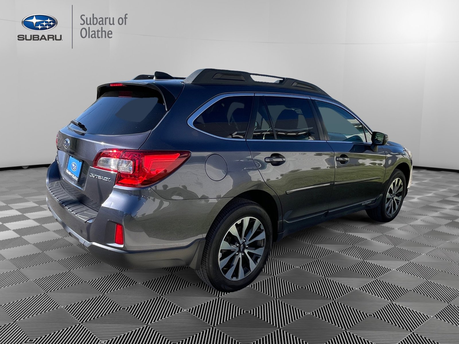 2016 Subaru Outback 2.5i Limited photo 4