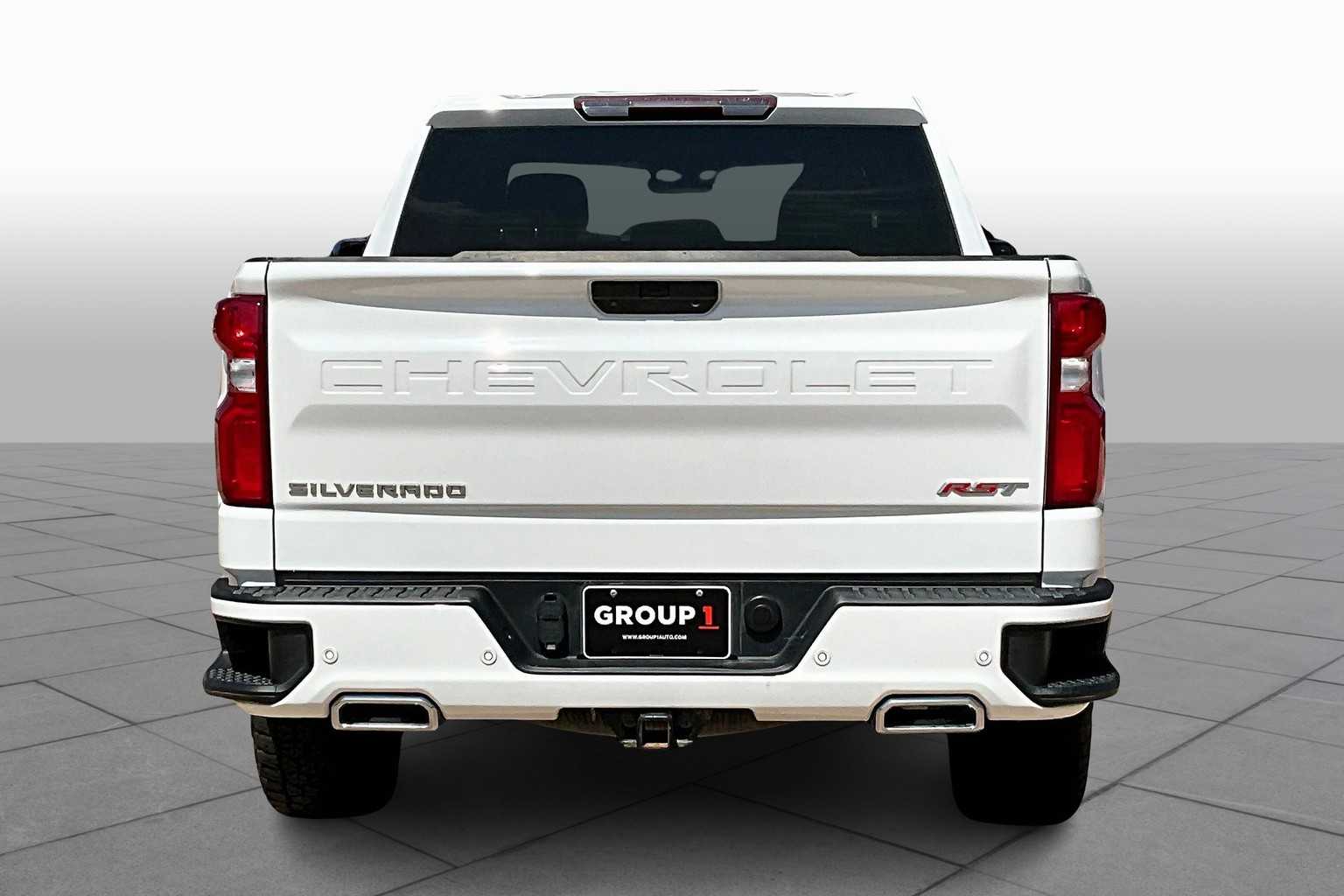 2022 Chevrolet Silverado 1500 RST photo 3