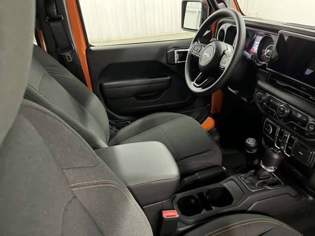 2025 Jeep Gladiator Sport photo 19
