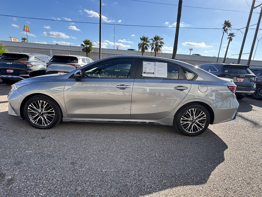 2023 Kia Forte GT-Line photo 4