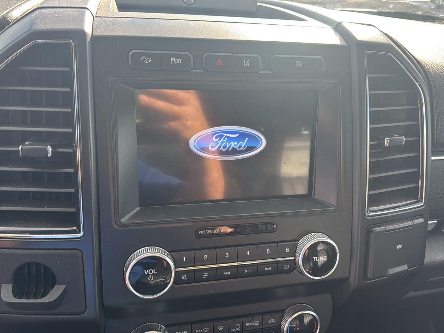 2021 Ford Expedition Limited photo 11