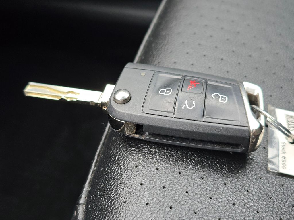 2021 Volkswagen Tiguan SE photo 30