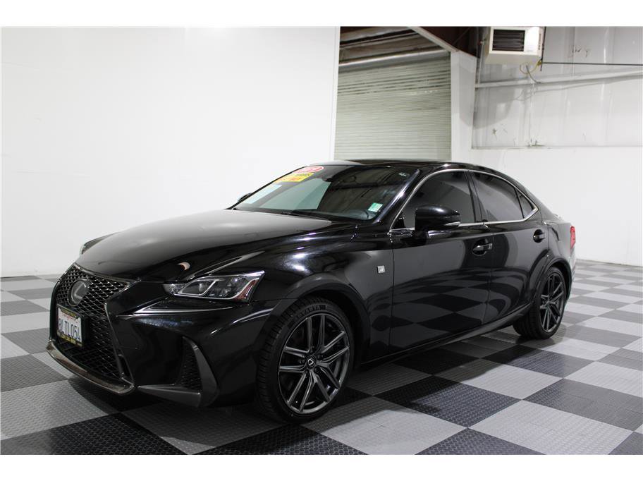 2019 Lexus IS 300 photo 6