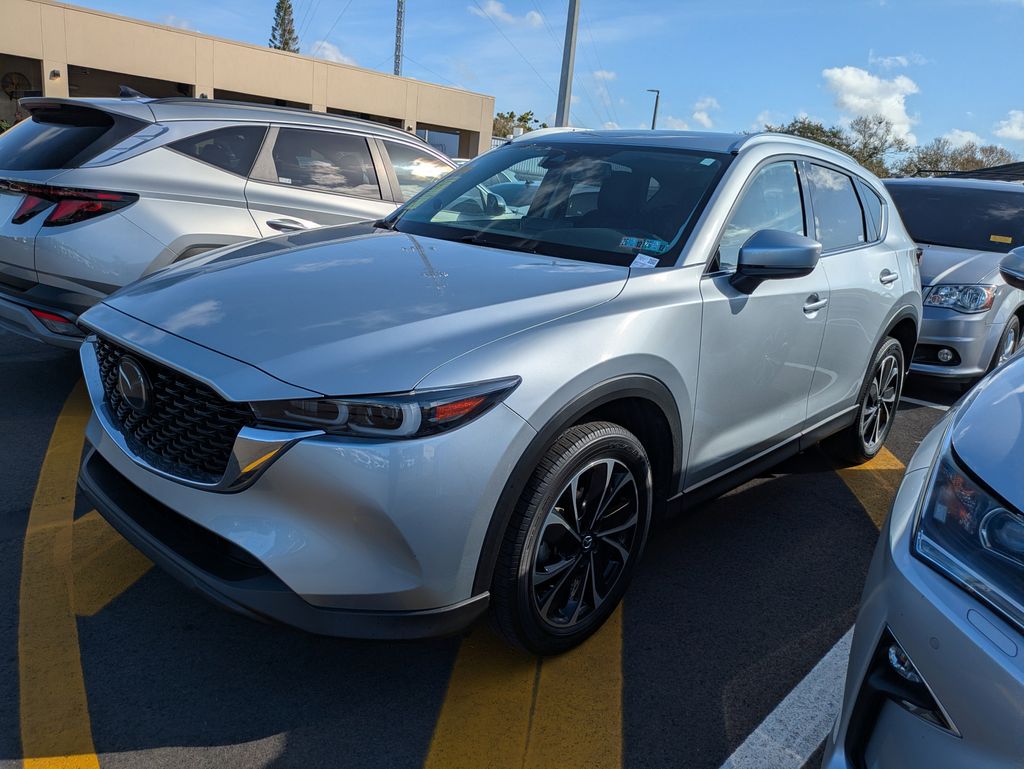 2023 Mazda CX-5 S Premium package
