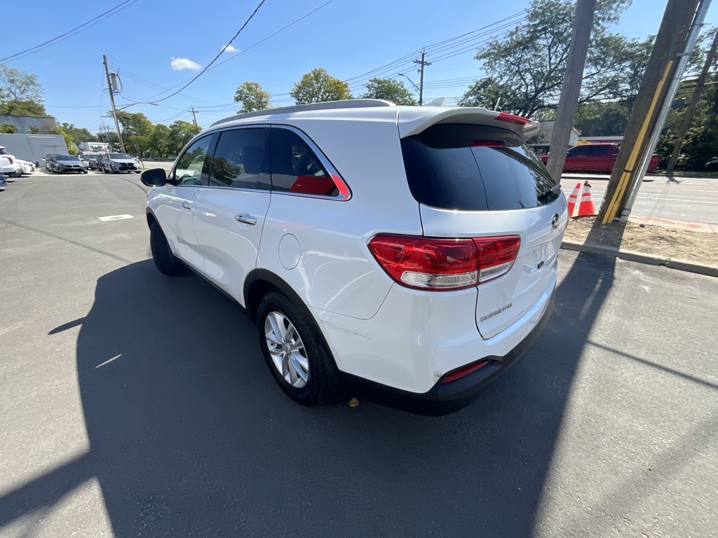 2016 Kia Sorento LX photo 3