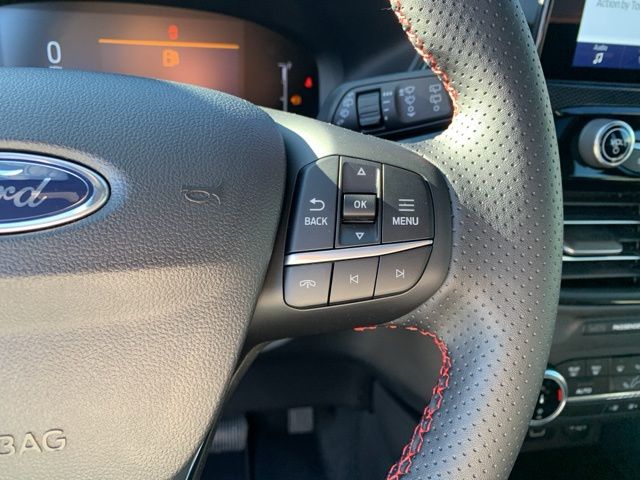 2025 Ford Escape ST-Line photo 15
