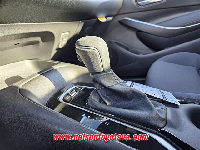 2025 Toyota Corolla SE photo 12