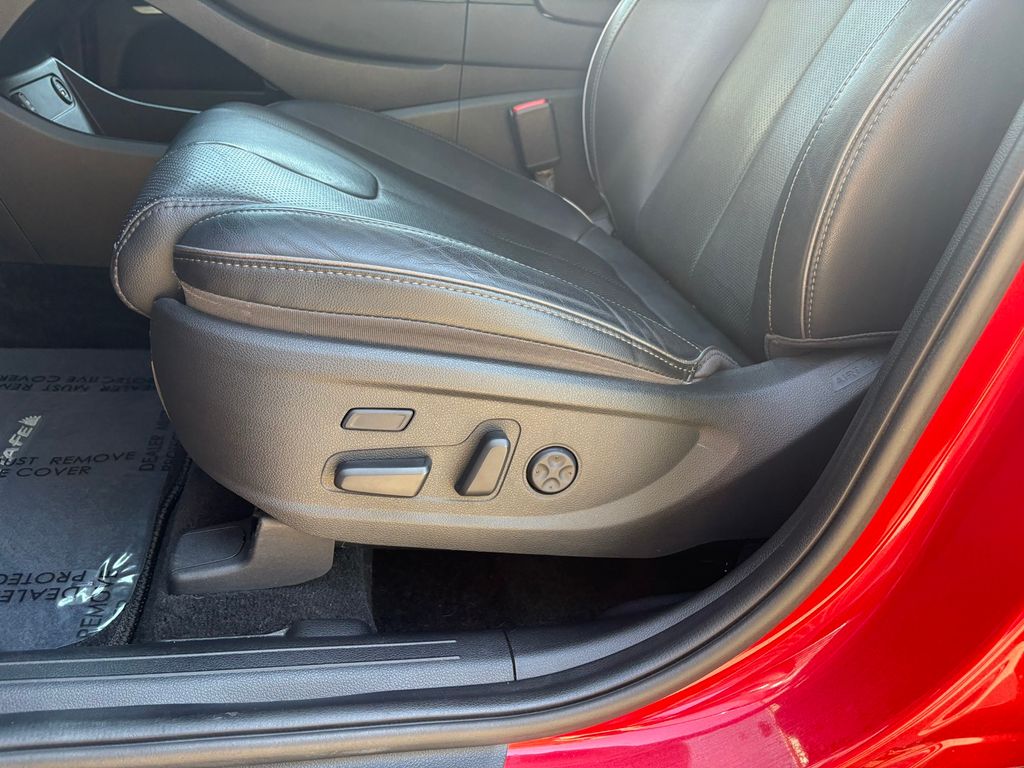 2022 Hyundai Santa Fe Limited photo 13