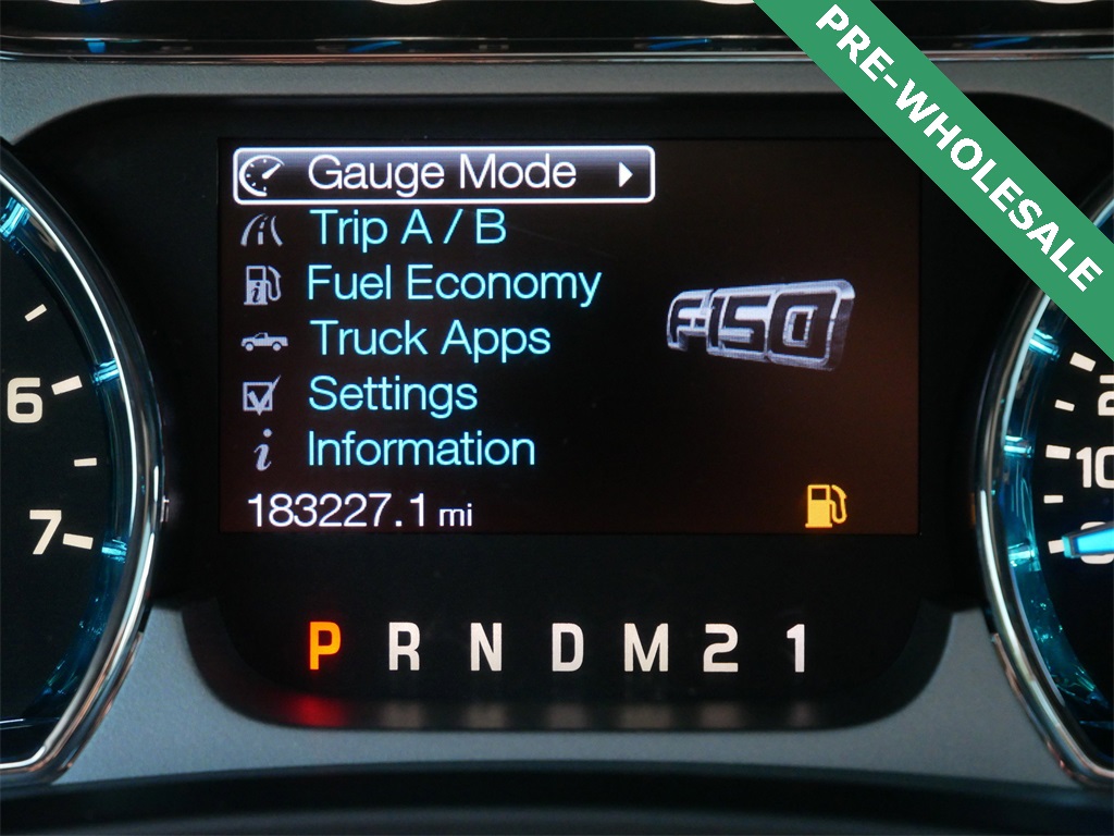 2013 Ford F-150 Platinum photo 25
