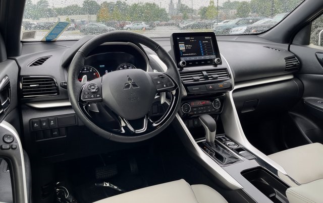 2024 Mitsubishi Eclipse Cross SEL photo 11