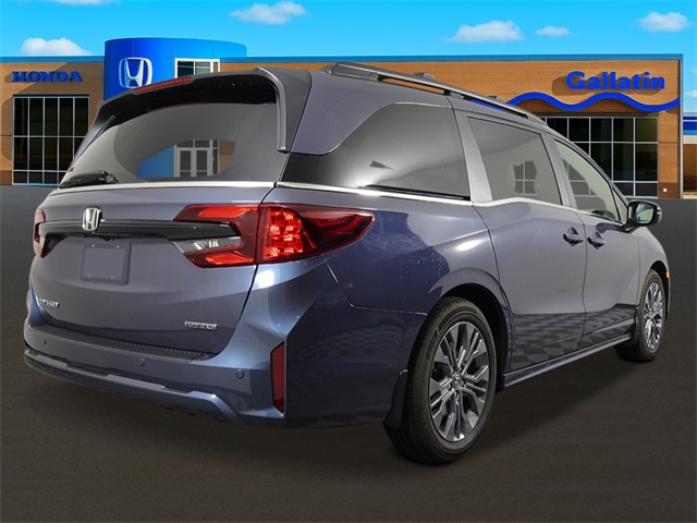 2026 Honda Odyssey Touring photo 5