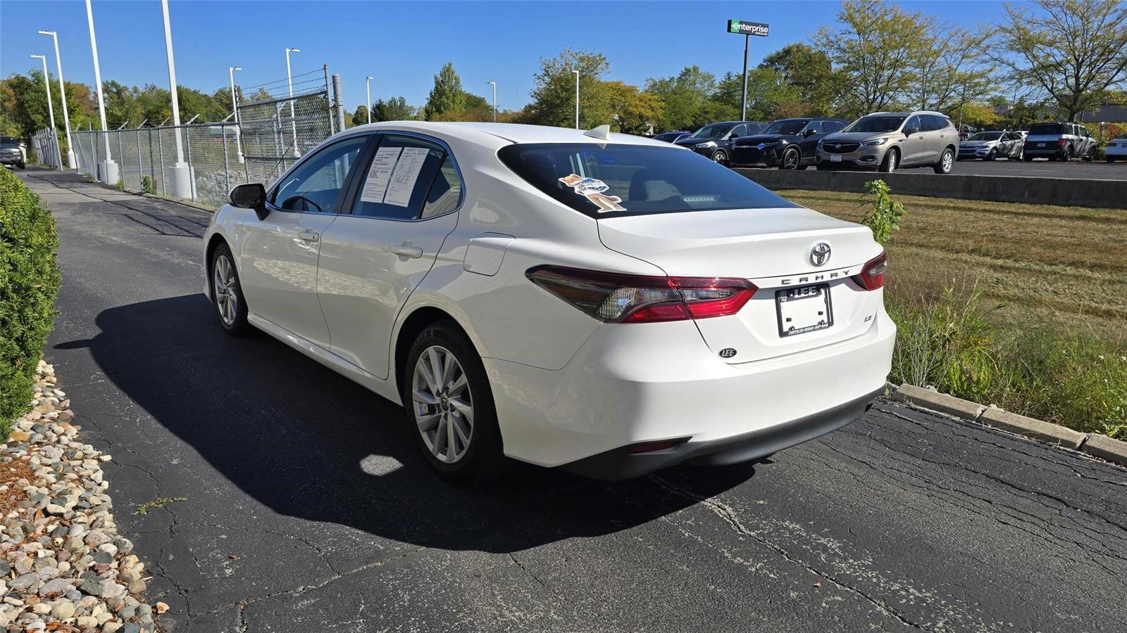 2023 Toyota Camry LE photo 4
