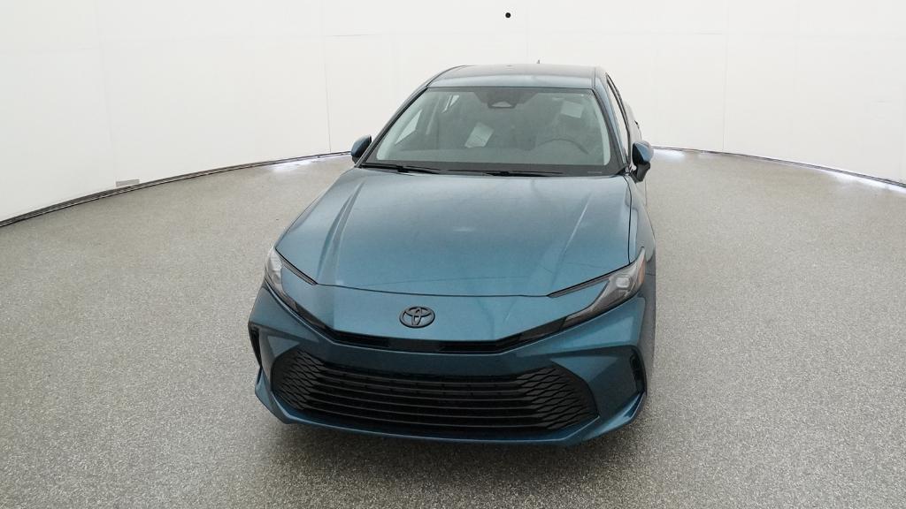 2026 Toyota Camry LE photo 2