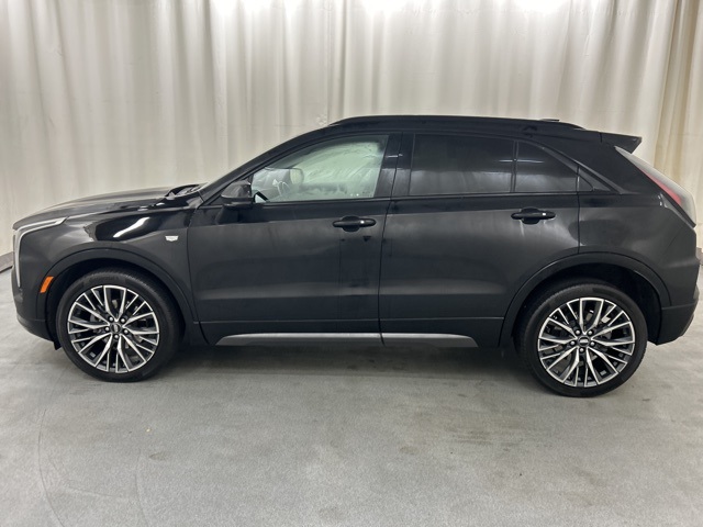 2024 Cadillac XT4 Sport photo 3