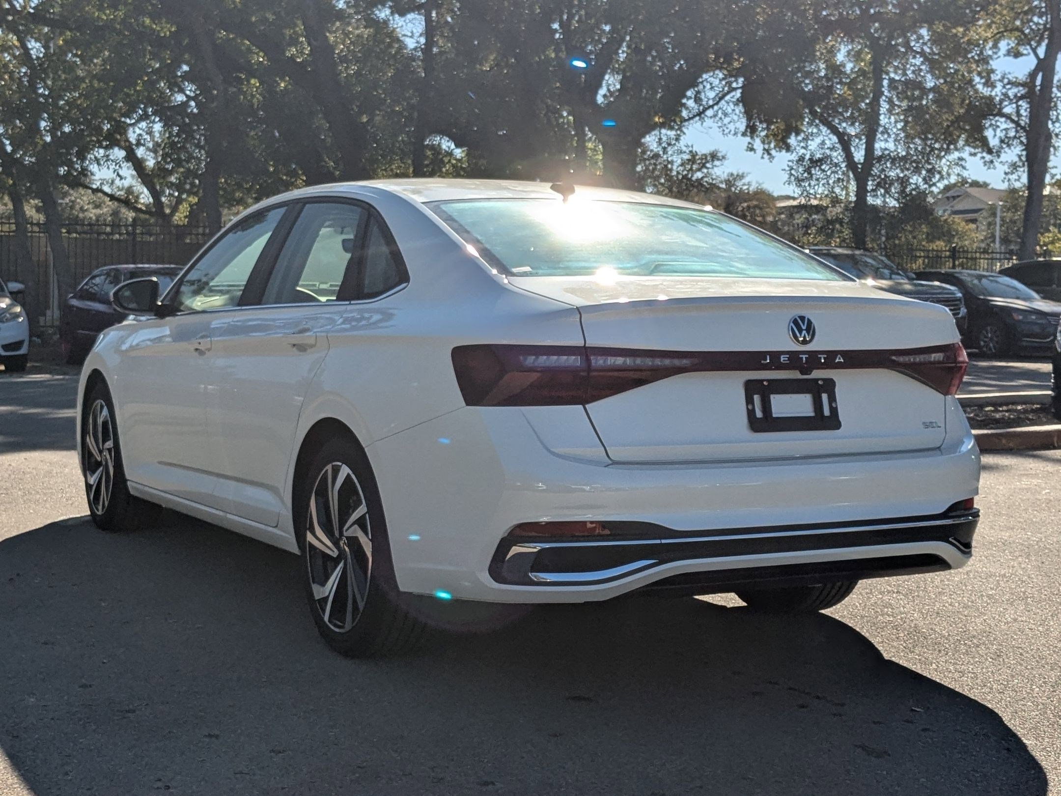 2025 Volkswagen Jetta SEL photo 3