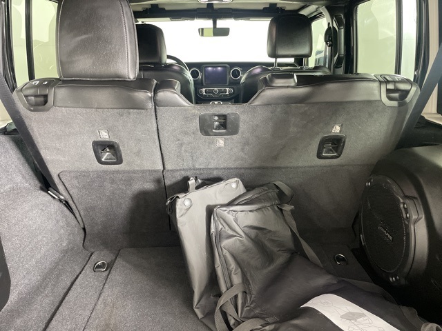 2021 Jeep Wrangler Unlimited Sahara Altitude photo 15