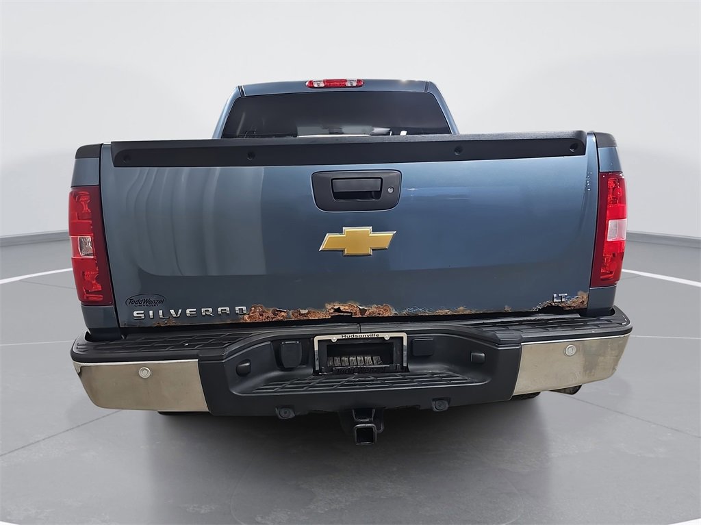 2013 Chevrolet Silverado 1500 LT photo 3