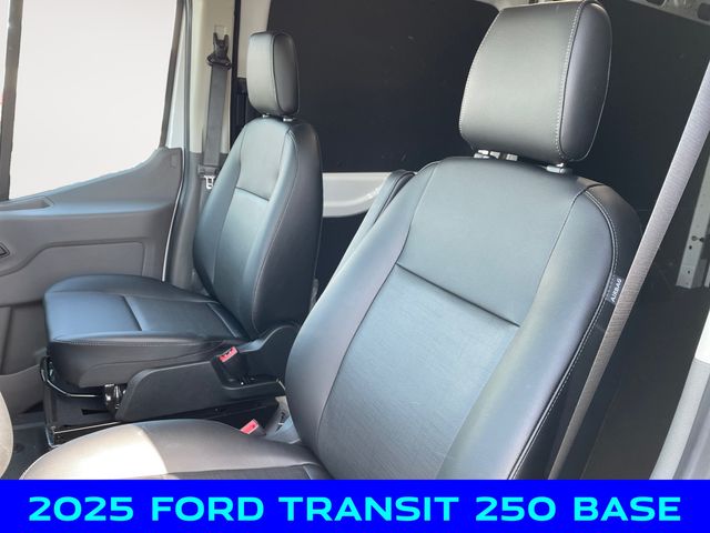 2025 Ford Transit photo 8