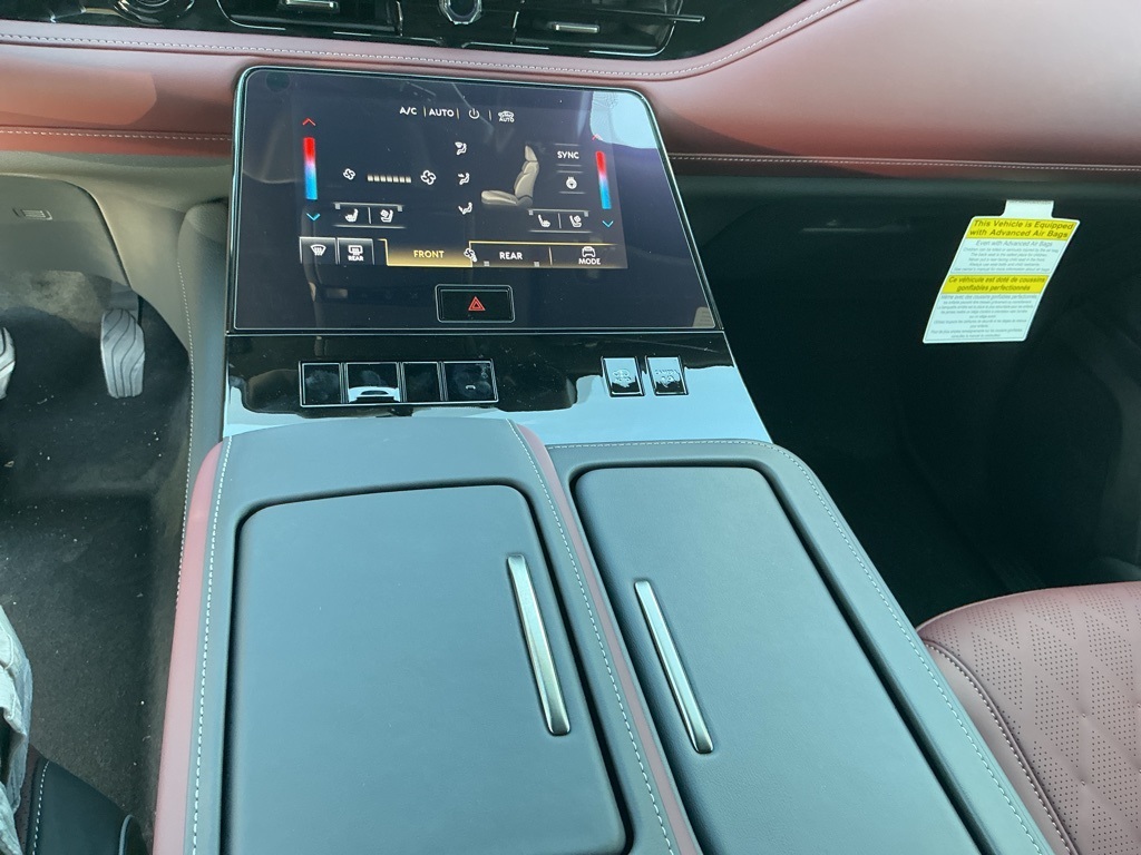 2026 Infiniti QX80 photo 9