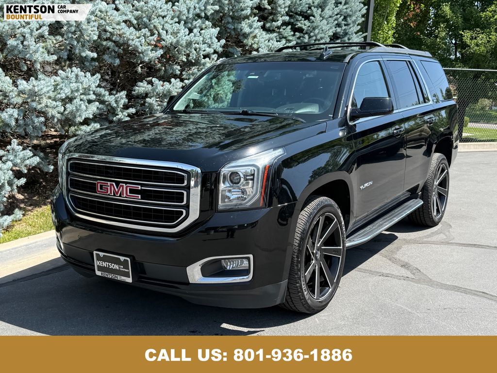 2017 Gmc Yukon SLT photo 3